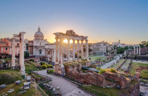 JOIVY Exclusive 2-Bedroom Villa with Private Garden - 5 minutes from the Colosseum - Photo 50
