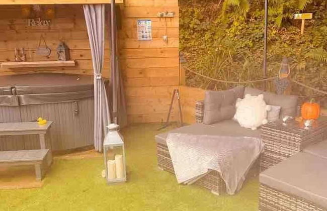 A Beautiful, Unique Lodge, Made for two - Photo 28