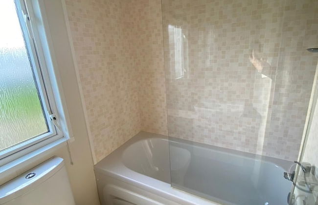 Lovely 3-bed Lodge in Towyn Near Rhyl - Foto 11