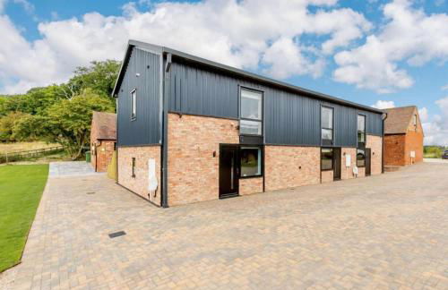 Fawn Cottage Disabled Adapted 3 Bedroom hot tub - Photo 16