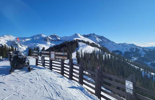 Luxury Residence at a 5 Star Hotel at the Heart of Mountain Village - Telluride - Foto 48