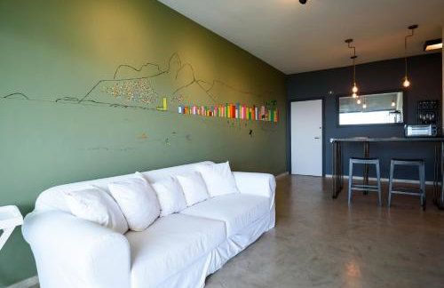 Ocean Blue Moderno Próximo à Praia do Leblon Vista Mar Espetacular Piscina Garagem Wi Fi e Sauna - Foto 30