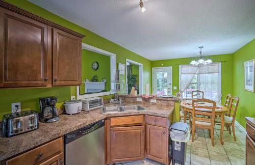 Spacious Acworth Home with Deck about 1 Mi to Lake - Foto 11