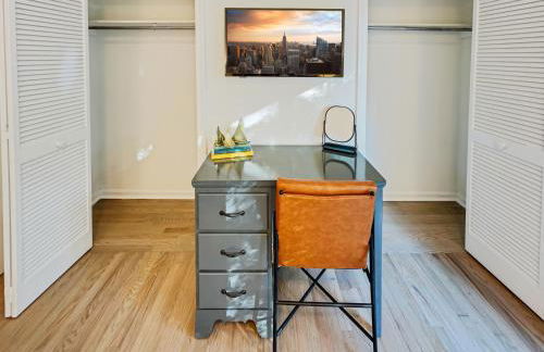 5 Min to Beach—King Beds - Photo 34