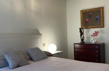 HomeOffice with Church Views - Foto 35