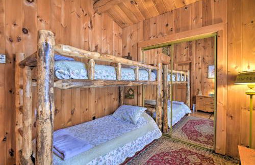 Rustic Madison Treehouse Cabin with Game Room! - Foto 24