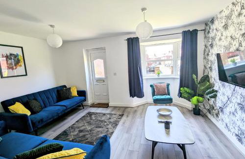 4 bed home with driveway parking, ideally located in Latchford, Warrington - Latchford Mews - Foto 1