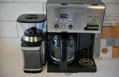 HostWise Stays - Grandview Balcony with Stunning Skyline Views - Foto 41