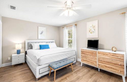 Andrea's Island - PET FRIENDLY - BEACH SERVICE-SLEEPS12!! - Foto 41