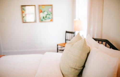 Bright Artist's Cottage-Mins to Downtown, Campus - Foto 18