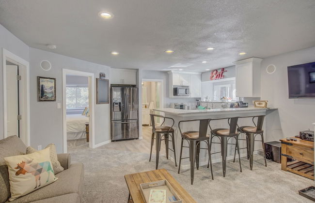 Verdant Oasisluxury, Traveler's Home W/hottub! - Foto 21