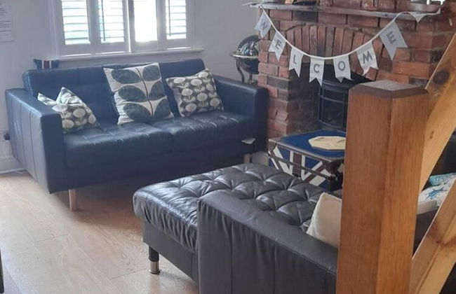 Impeccable 3 bed 2 Bath Central Cowes Cottage - Foto 5