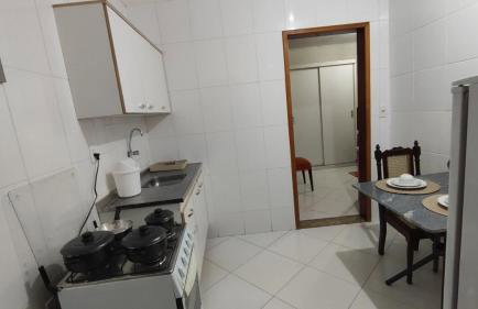 Apê 03 - confortável e perto de tudo - Foto 2