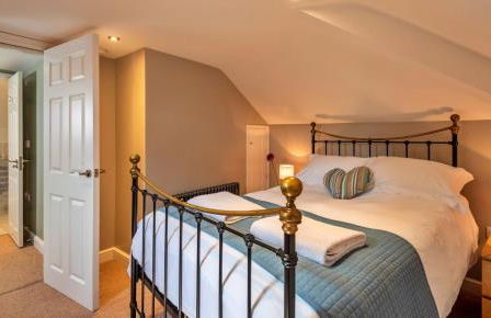 Finest Retreats - The Old Post Office Apartment 3 - Photo 13