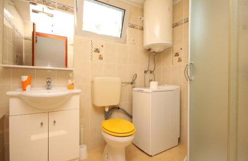 Holiday house with WiFi Stivan, Cres - 7995 - Foto 16