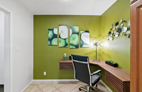 Beverly Hills Gem 1 BR Apt with Parking 218 - Photo 19