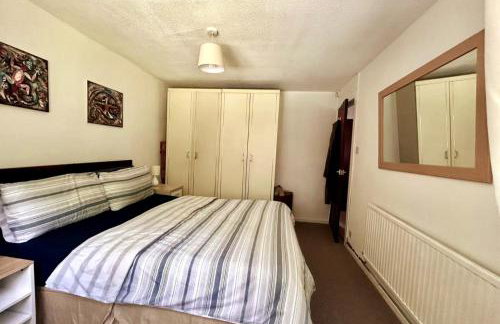 Oldham Bungalow Retreat: 2BD Peaceful Comfort - Foto 6