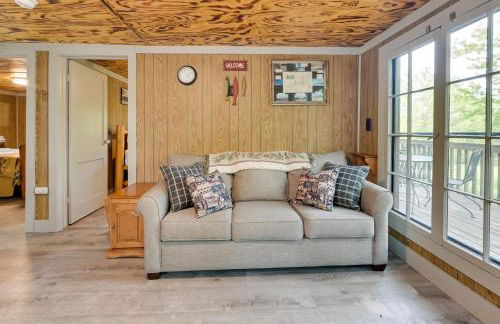 Hike and Snow Play! Waterfront Paradise Lake Retreat - Foto 7