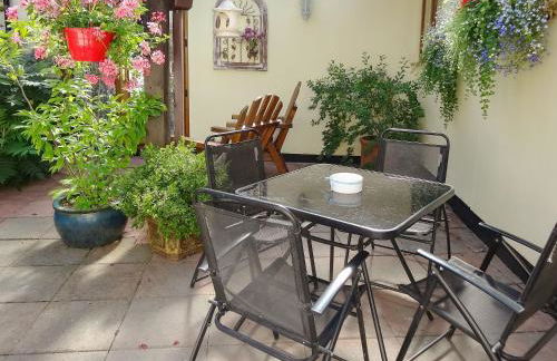 Brook Lodge Country Cottage - Photo 7