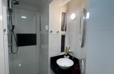 Apto 11 - Refugio Aconchegante na Praia da Enseada no Guarujá - SP - Foto 12