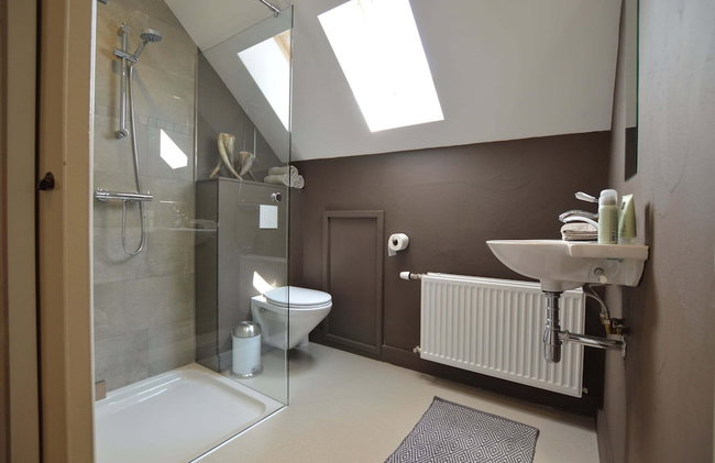 Grand Holiday Home in Alphen with Sauna & Hot Tub - Foto 35