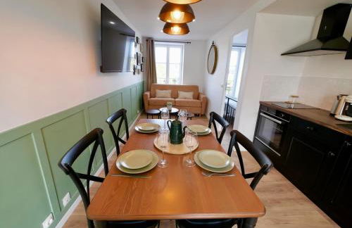 D-Day Suites - Photo 5