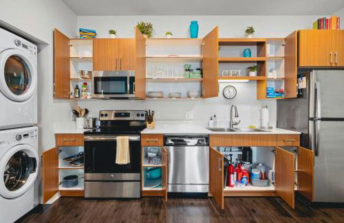 NEW Shoreline 401 2BR Condo Near Downtown and Bay - Foto 13