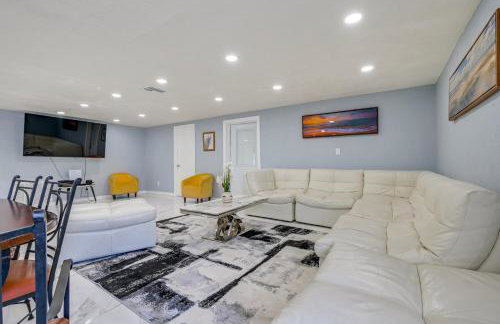 Lakefront Anglers Oasis in Holiday! 8 Mi to Beach - Foto 1