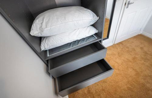 Reading 2-Bed Apartment & Parking - Photo 19