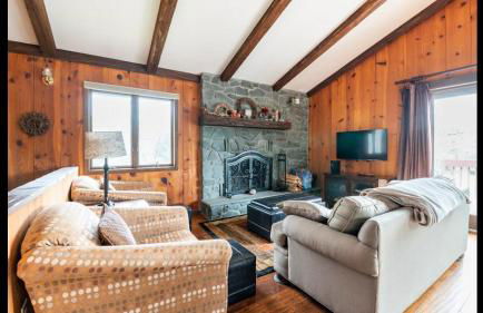 Beautiful Windham Chalet 2 minutes to the Mountain - Foto 11