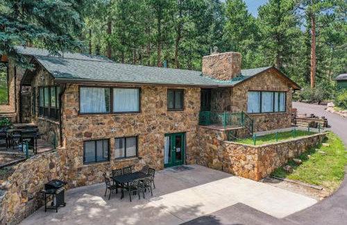 Upper Stone Lodge - Hot Tub & Game Room - Upper Unit - Foto 27