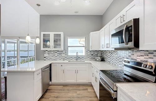 Private Family Waterfront Retreat 6BD-5BA Bring your Boat - Foto 9