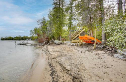 Hot Tub and Fire Pit Suttons Bay Home Near Wineries - Foto 38