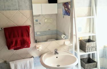 Casa Izzo, trilocale con terrazza e parcheggio privato - Foto 12