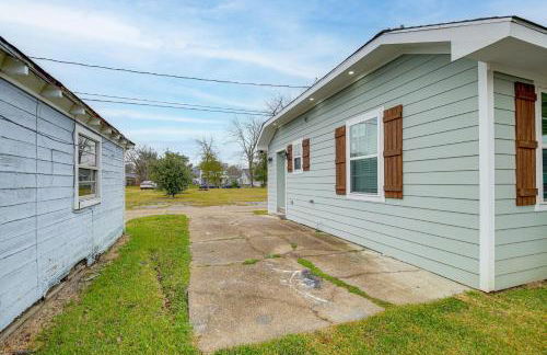 Fully Updated and Convenient! Baytown Home Near Dtwn - Foto 25