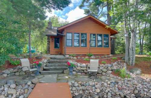 Lakefront Cabin with Private Dock and Fire Pit! - Foto 24