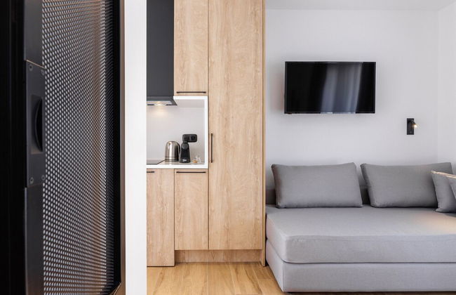 Kentro Luxury Suites - Photo 31