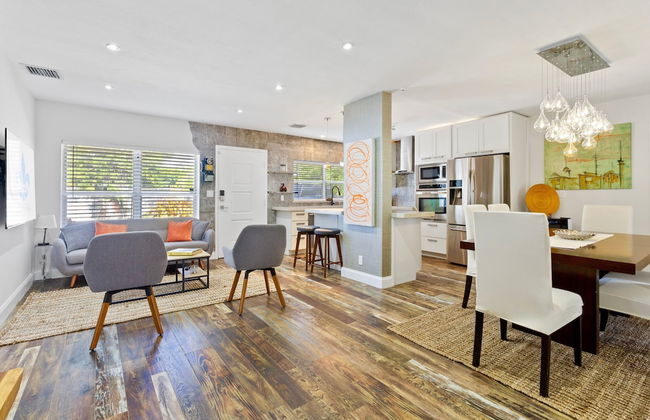 Buddha House 3BR 2BA Home -lush Backyard - Foto 10