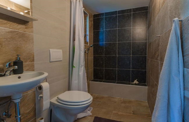 Large Holiday Home With Private Pool, Wellness & Sea View - Foto 11