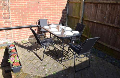 Kirby House Canterbury, Wi-Fi, park small or medium car - Foto 10