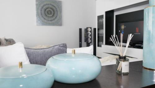 Ruhiges Modernes Haus Parkplatz WLAN Whirlpool - Foto 2