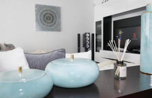 Ruhiges Modernes Haus Parkplatz WLAN Whirlpool - Foto 2