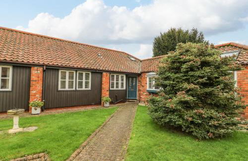 The Old Wagon Shed - Photo 1