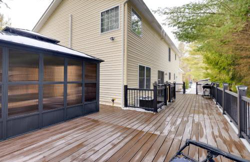 Hot Tub and Deck Gorgeous Retreat in Pocono Summit! - Foto 33