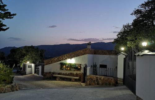 ENTRESIERRAS Apartamentos rurales con chimenea, barbacoa y espacio para eventos - Foto 22