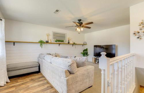 Family-Friendly Lincoln Home with Sandbox and Grill! - Foto 4