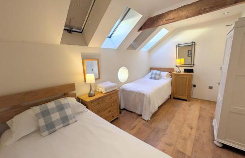 The Coach House at Durhamhill with llamas & games room mini cinema - Foto 56