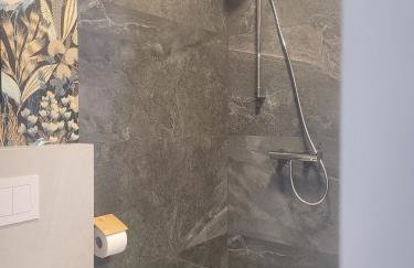 Vilanovka - domki z prywatną balią przy stawie i lesie - Foto 41