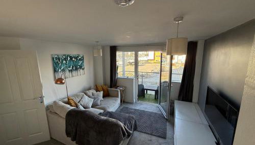 Stylish Marina Apartment with Stunning Views - Foto 3