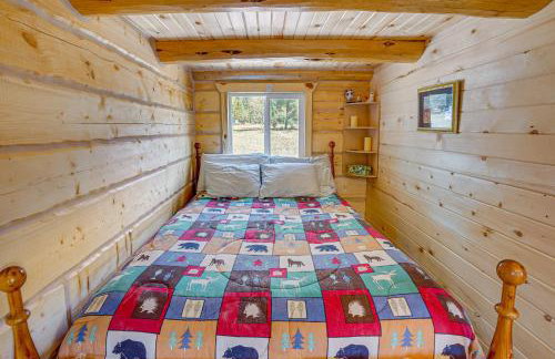 Mtn Views and Fireplace Cozy Trout Creek Tiny Home - Foto 11